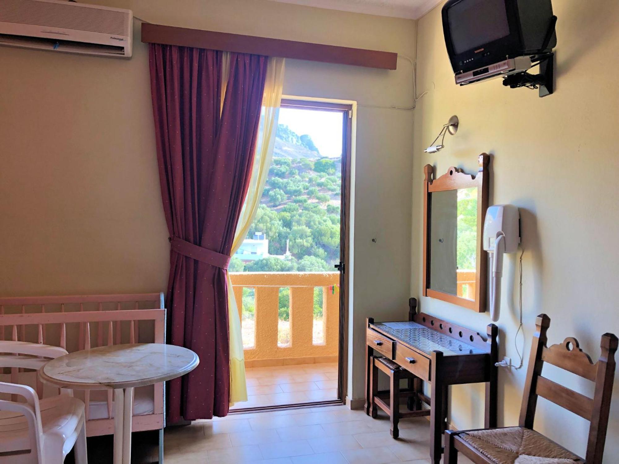 פלאקיאס Lappa Hotel מראה חיצוני תמונה